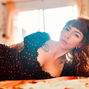 Meet your Posher, Alison